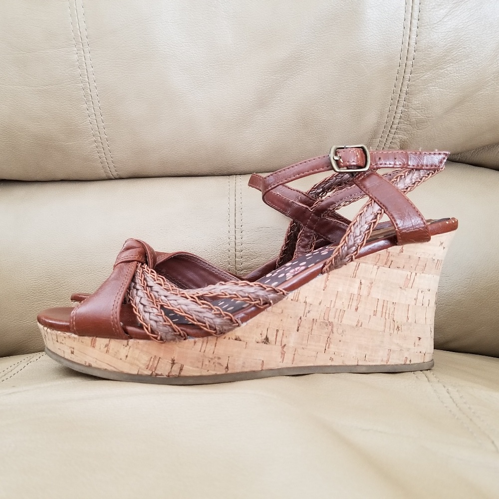 Hot Kiss Brown Wedge Buckle Sandals